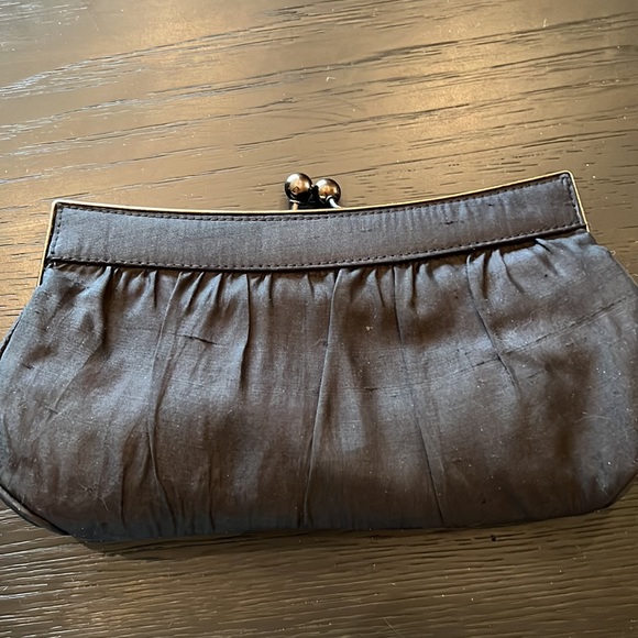 White House Black Market cloth evening bag - Picture 5 of 5